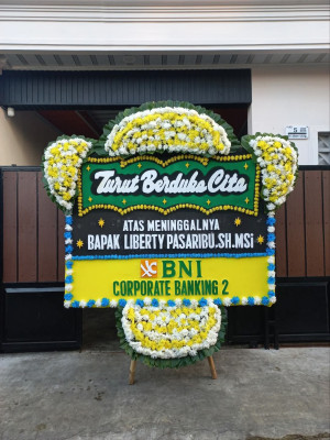 Papan Bunga Duka di Krucil