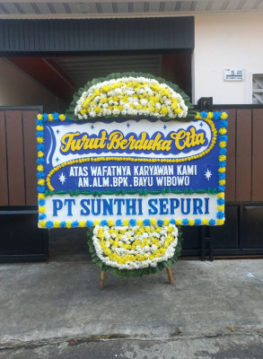 Papan Bunga Duka di Krucil